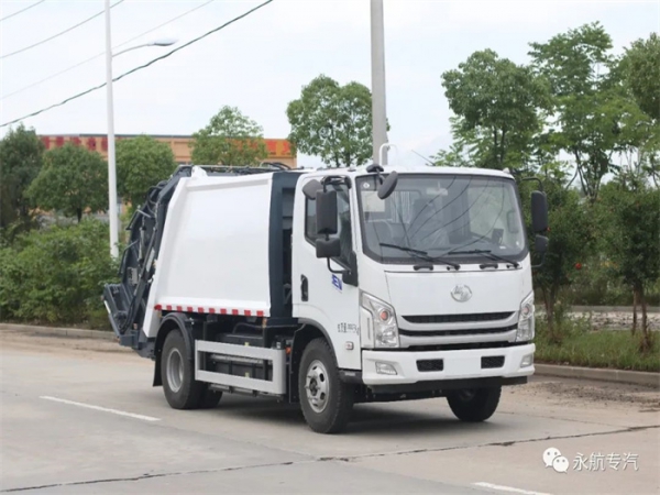 躍進6方純電動壓縮垃圾車